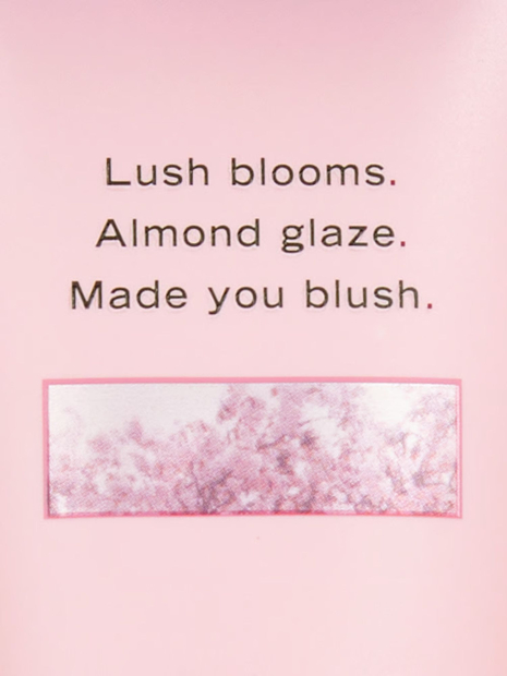 Подарунковий набір засобів для догляду за тілом Velvet Petals від Victoria's Secret 1159848265 (Рожевий One Size)