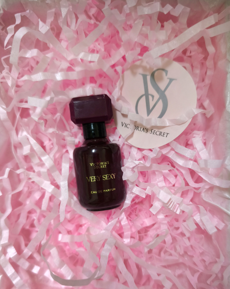 Подарочный набор Very Sexy от Victoria’s Secret для путешествий 1159849984 (Бордовый One size)