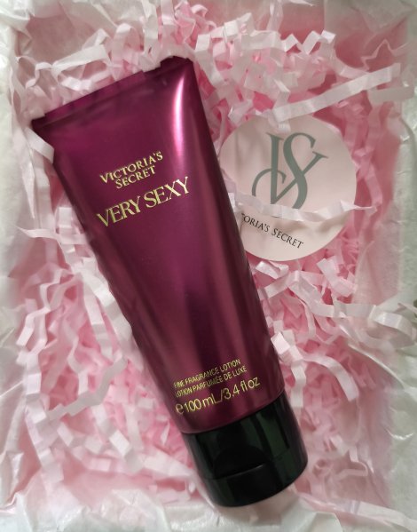 Подарочный набор Very Sexy от Victoria’s Secret для путешествий 1159849984 (Бордовый One size)