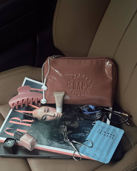 Подарунковий набір косметики Gap × Summer Fridays з косметичкою 1159854876 (Різні кольори One size)