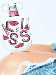 Подарочный набор Just A Kiss от Victoria’s Secret 1159848545 (Разные цвета One size)