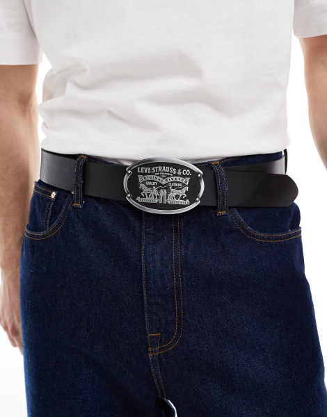Фирменный кожаный ремень Levi's с большой винтажной пряжкой 1162560263 (Черный 42)