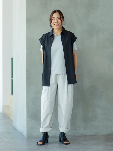 Жіноча сорочка Uniqlo без рукавів 1159844001 (Чорний S)