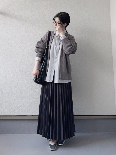 Рубашка UNIQLO в полоску 1159854450 (Серый S)