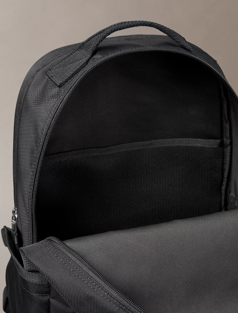 Вместительный рюкзак Calvin Klein на молнии 1159851463 (Черный One Size)