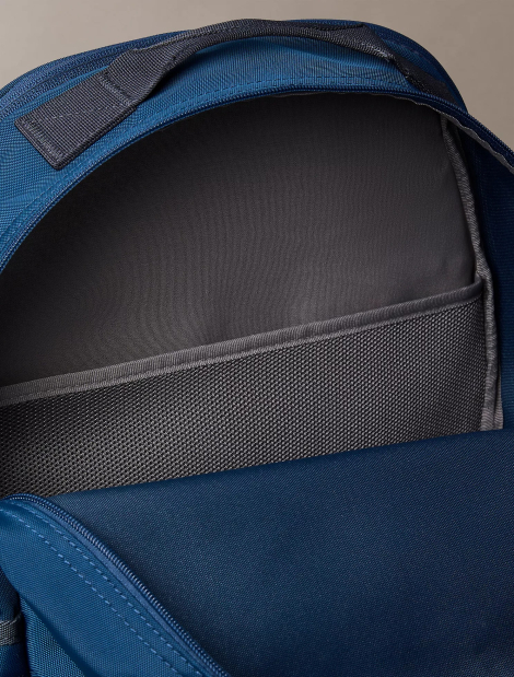 Вместительный рюкзак Calvin Klein на молнии 1159851465 (Синий One Size)