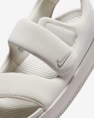 Женские сандалии Calm Strap Nike 38 (7 US) 24 см Молочный 1159841619