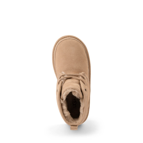 Детские замшевые ботинки Neumel II Chukka UGG с экомехом 36 (4 US) 22,5 см Бежевый 1159841019