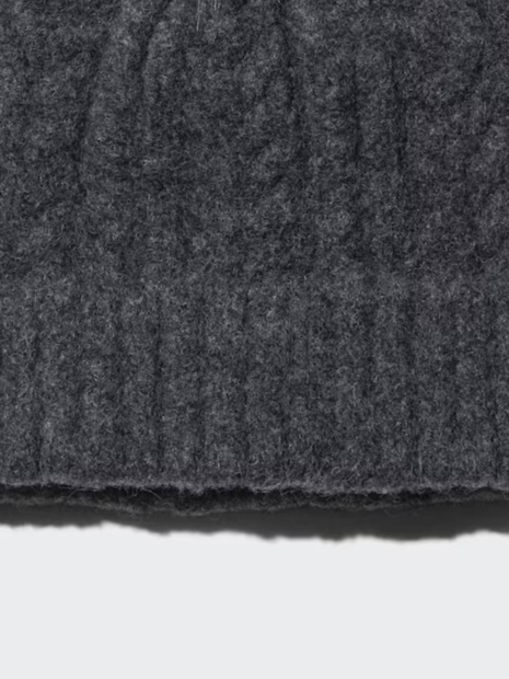 Вязаная шапка с помпоном UNIQLO из пряжи Souffle 1159855749 (Серый One size)