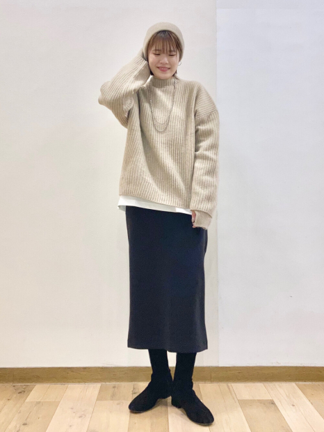 Вязаная шапка из пряжи Soufflé UNIQLO 1159856017 (Бежевый One size)