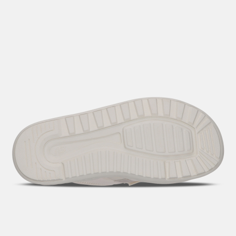 Женские шлепанцы New Balance с логотипом 38,5 (8 US) 25,5 см Молочный 1159848465