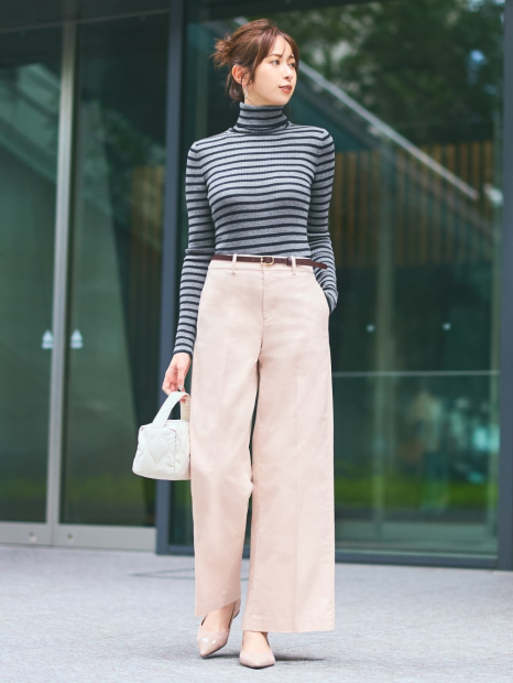 Широкие брюки UNIQLO чинос 1159842099 (Розовый XS)