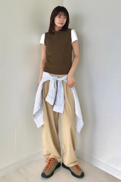 Женские эластичные брюки UNIQLO 1159851956 (Бежевый L)