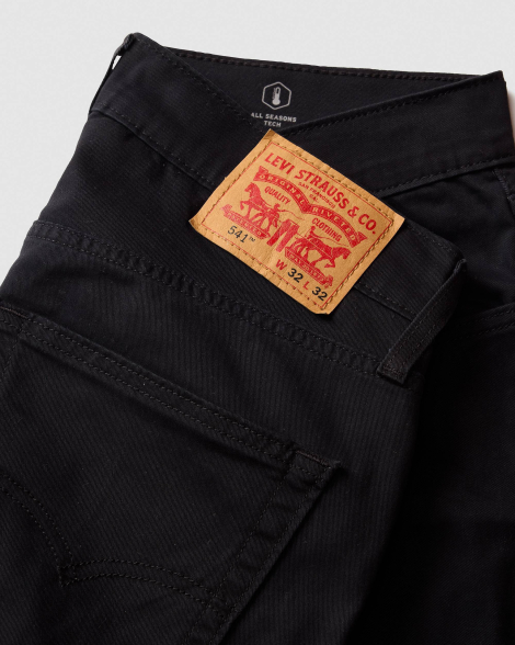 Чоловічі штани 541 Athletic Taper Levi's 1159852663 (Чорний 34W 32L)