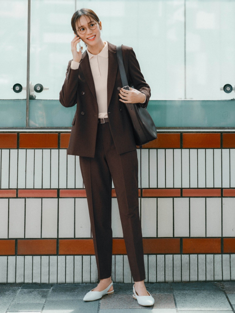 Жіночі укорочені штани UNIQLO 1159855335 (Коричневий M)