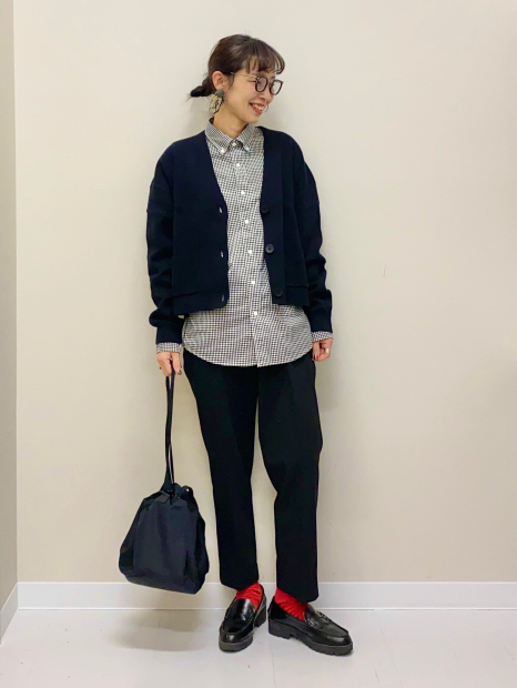 Женские укороченные брюки UNIQLO 1159855635 (Черный XL)