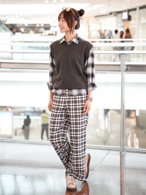 Штани з принтом UNIQLO 1159857530 (Коричневий/Молочний L)