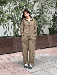Ультраеластичні штани UNIQLO штани 1159840015 (Коричневий XS)