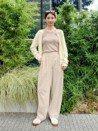 Женские эластичные брюки UNIQLO 1159851956 (Бежевый L)