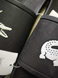 Мужские шлепанцы Lacoste с принтом 46 (12 US) 29 см Черный 1159840850