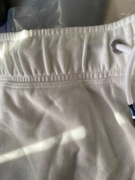 Женские шорты Tommy Hilfiger 1159852431 (Белый M)