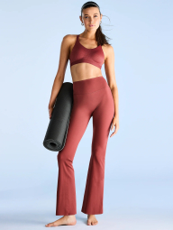 Спортивний топ Victoria's Secret VSX з перфорацією 1159862469 (Коричневий 36DDD)