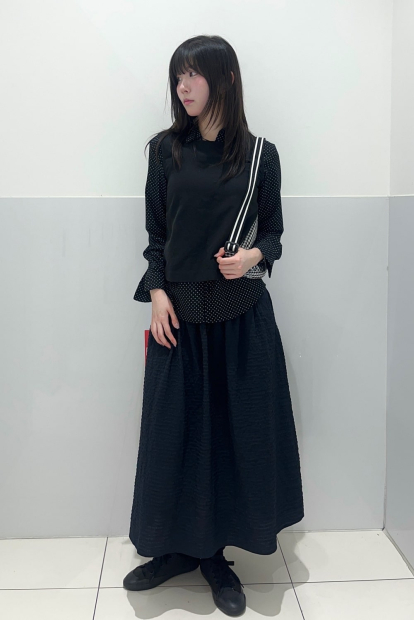 Сумка полукруглая UNIQLO через плечо 1159838859 (Черный One size)
