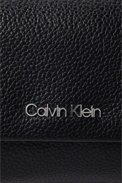 Женская сумка через плечо Calvin Klein кроссбоди 1159849571 Черный