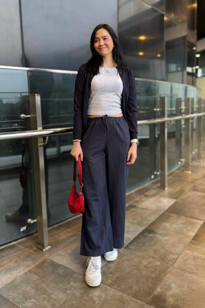 Маленькая сумка UNIQLO через плечо 1159852101 Красный