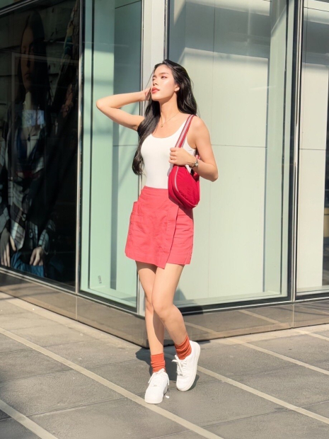 Сумка UNIQLO через плечо 1159856186 Красный