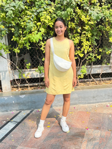 Сумка UNIQLO через плече 1159856914 Молочний