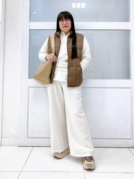 Сумка через плечо Uniqlo 1159857698 Бежевый