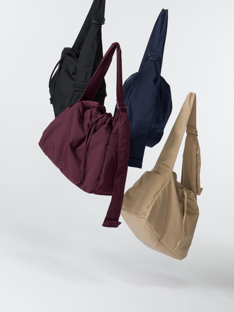 Сумка через плече Uniqlo 1159859784 Чорний