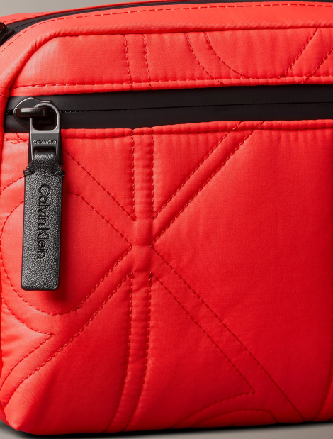 Нейлоновая сумка через плечо Puffer Camera Calvin Klein 1159861120 Красный