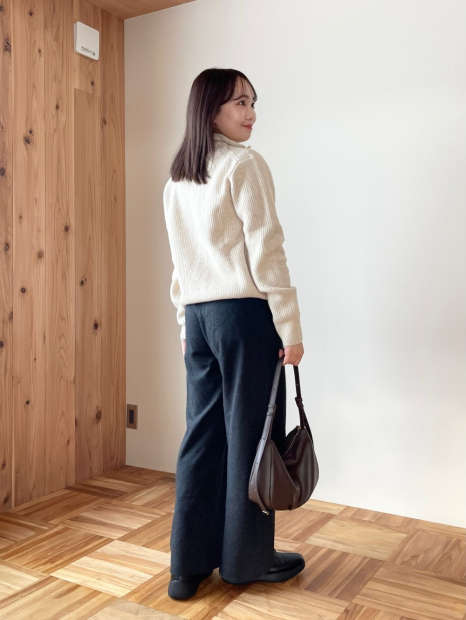 Вязаный свитер с полумолнией UNIQLO из пряжи Soufflé 1159842811 (Бежевый 3XL)