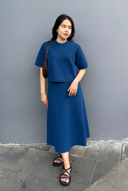 Вязаный свитер UNIQLO с коротким рукавом 1159853698 (Синий L)