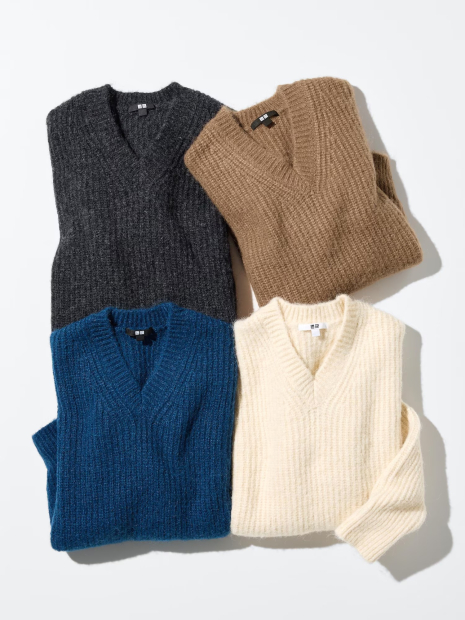 Пушистый свитер UNIQLO с V-образным вырезом 1159854976 (Коричневый L)