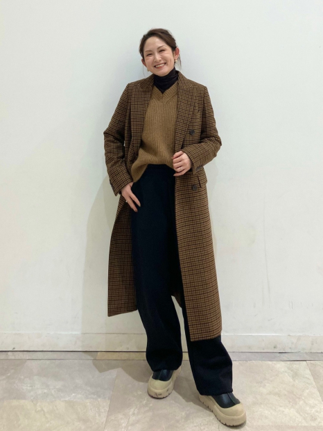 Пушистый свитер UNIQLO с V-образным вырезом 1159854976 (Коричневый L)