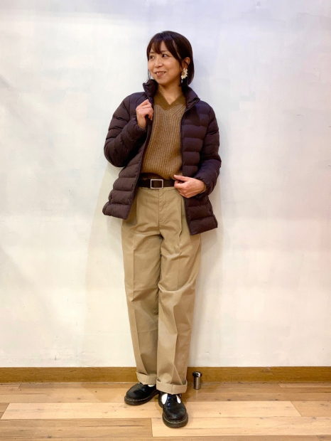 Пушистый свитер UNIQLO с V-образным вырезом 1159854976 (Коричневый L)