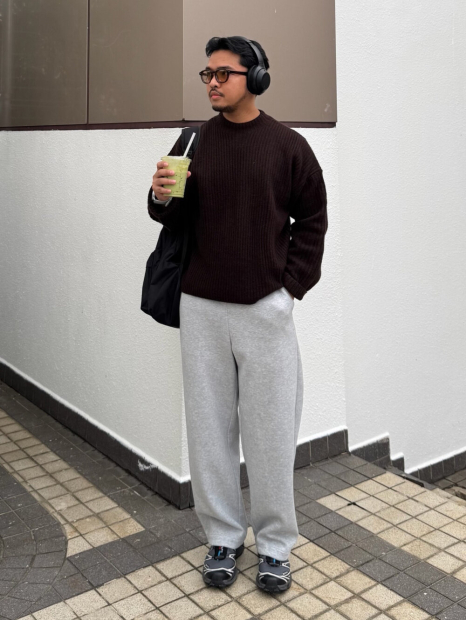 Вязаный свитер UNIQLO 1159859680 (Коричневый XS)