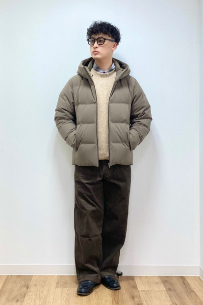 Вязаный свитер UNIQLO 1159860055 (Бежевый M)