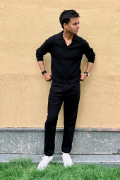 Эластичный свитер UNIQLO с V-образным вырезом 1159849045 (Черный M)