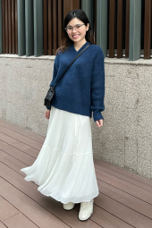 Пушистый свитер UNIQLO с V-образным вырезом 1159854800 (Синий S)