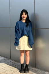 Пушистый свитер UNIQLO с V-образным вырезом 1159854800 (Синий S)