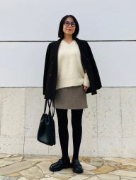 Пушистый свитер UNIQLO с V-образным вырезом 1159854947 (Молочный XL)