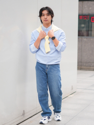 Свитер UNIQLO 1159864449 (Голубой XL)