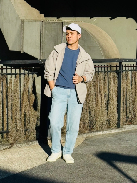 Свитшот UNIQLO с круглым вырезом 1159844061 (Синий M)