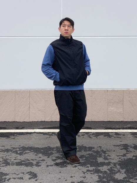 Свитшот UNIQLO с круглым вырезом 1159844061 (Синий M)