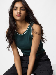 Женский топ UNIQLO со вшитыми чашками 1159850549 (Зеленый L)