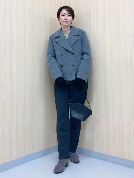 Жіноче коротке пальто Uniqlo 1159853416 (Сірий XL)